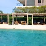 Exclusivo Apto, Piscina Privada y Salida a playa